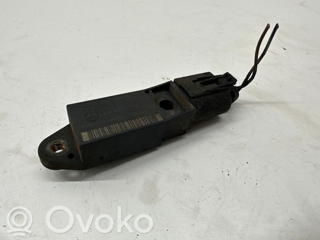 Mercedes-Benz E W211 Airbagsensor Crashsensor Drucksensor 