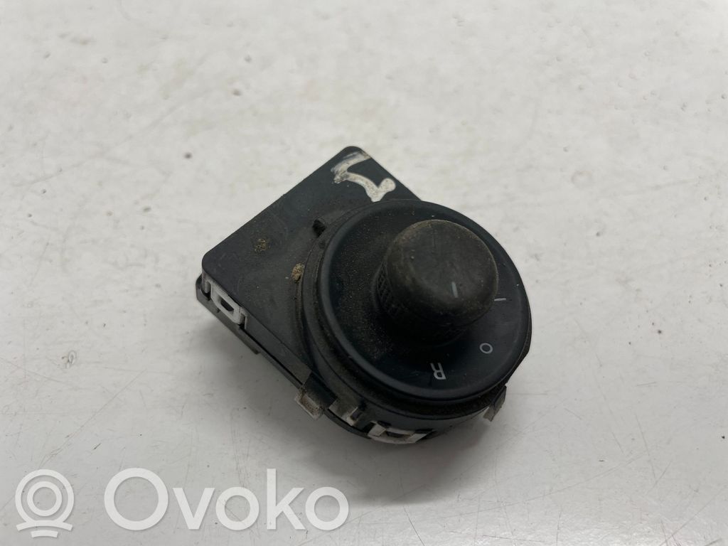 Opel Astra J Wing mirror switch 