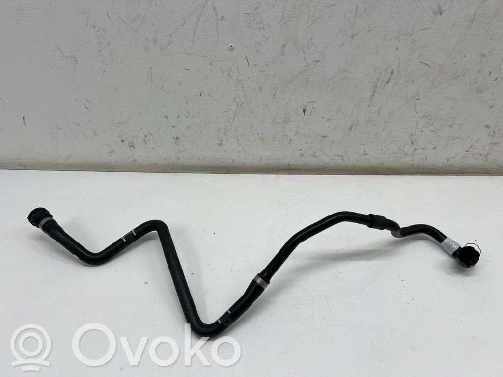 BMW i4 Engine coolant pipe/hose 