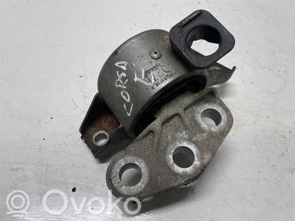 Opel Corsa E Engine mount bracket 