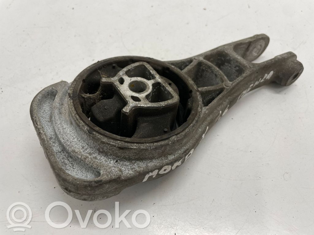 Engine mount bracket