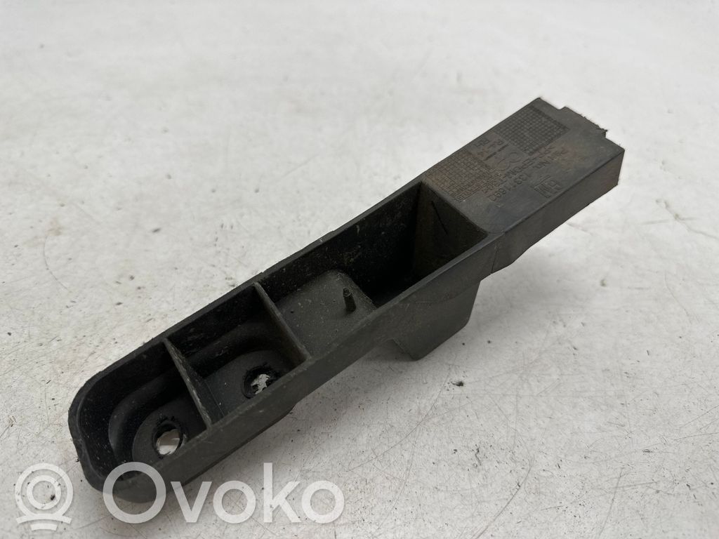 Opel Astra J Support de pare-chocs arrière 
