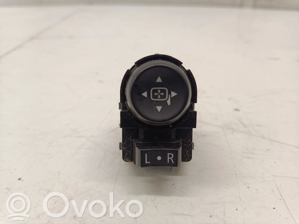 Opel Astra K Wing mirror switch 