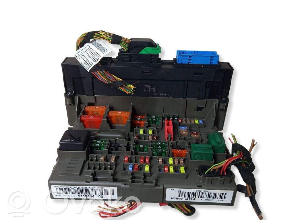 BMW 1 E81 E87 Fuse module 