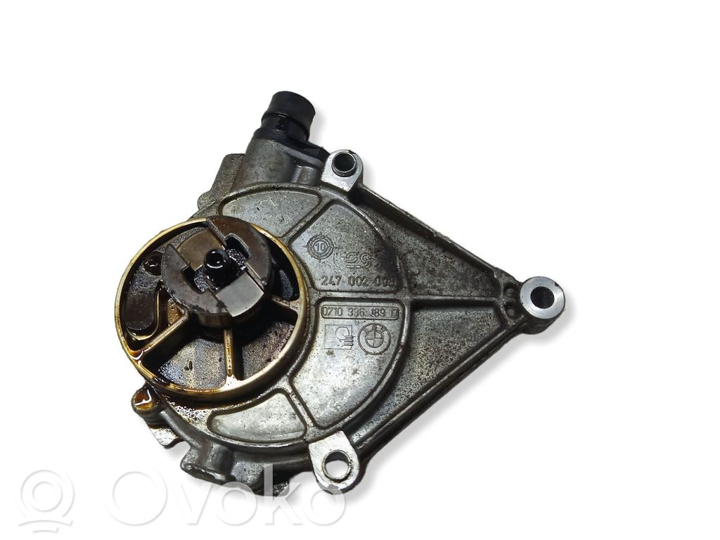 BMW X3 F25 Vacuum pump 