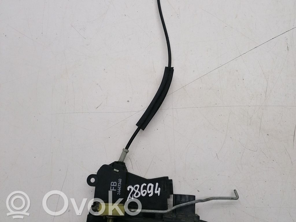 Opel Signum Priekšpusē slēdzene 