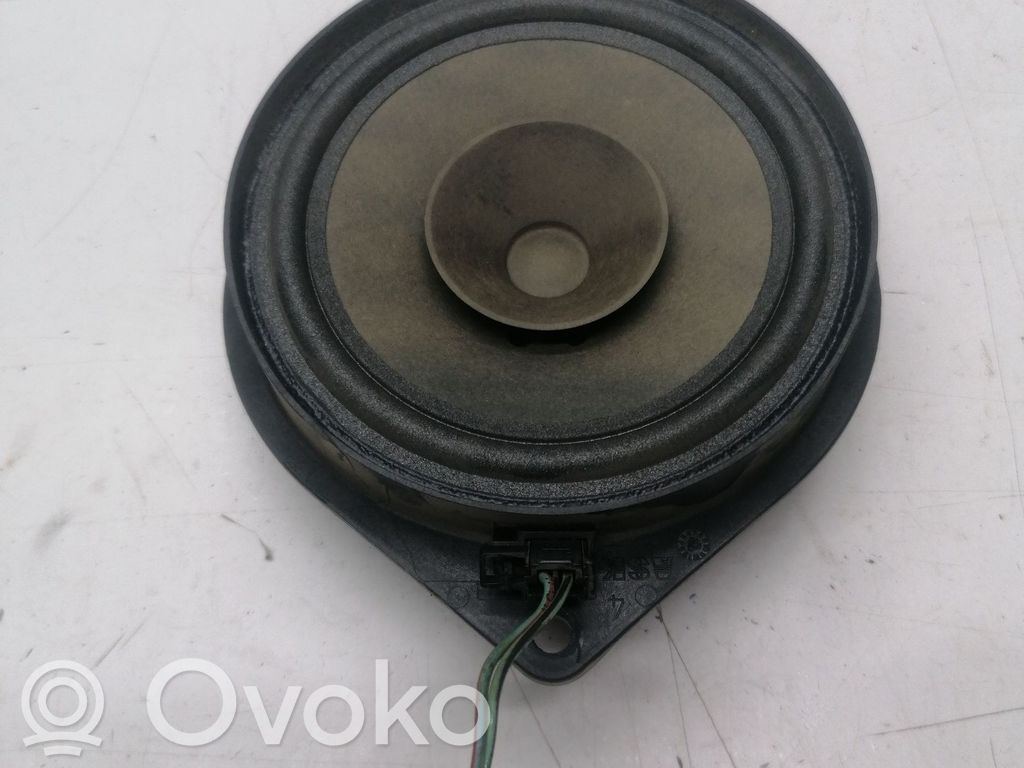 Opel Corsa D Altavoz de la puerta delantera 