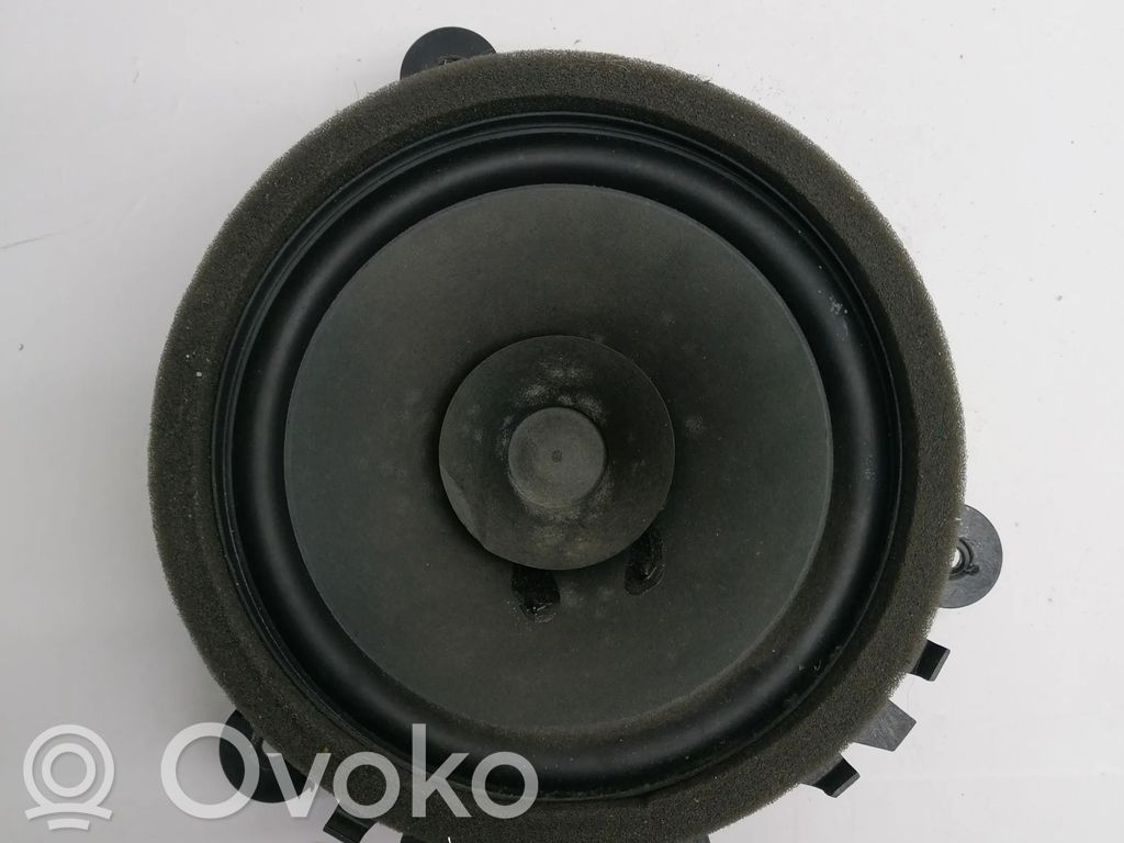 Volvo V50 Front door speaker 