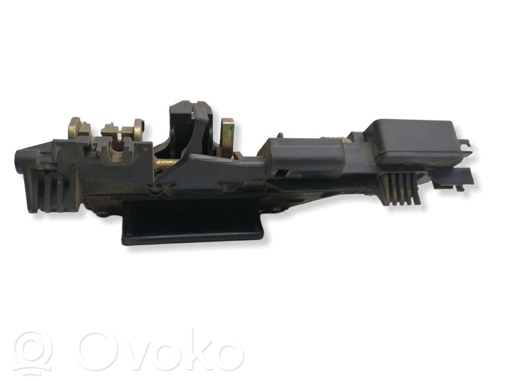 Mercedes-Benz Vaneo W414 Griff Taster Öffner Heckklappe Kofferraumdeckel 