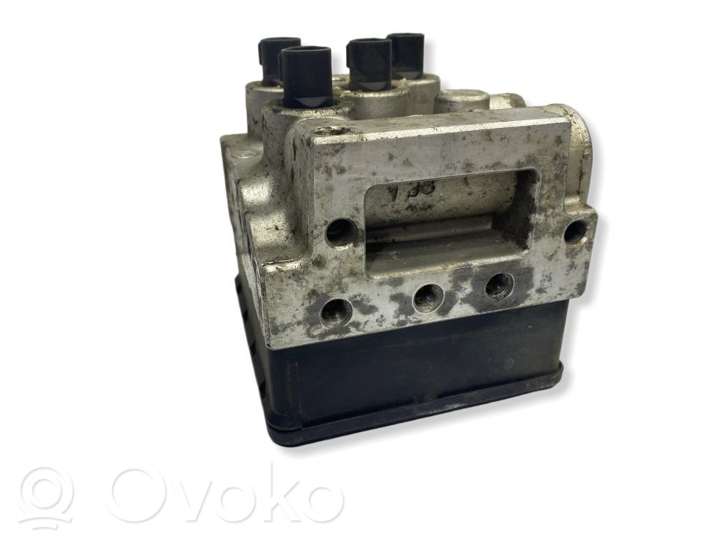 Toyota Prius (XW10) Bomba de ABS 