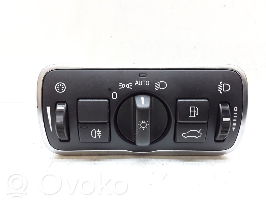Volvo V70 Light switch 