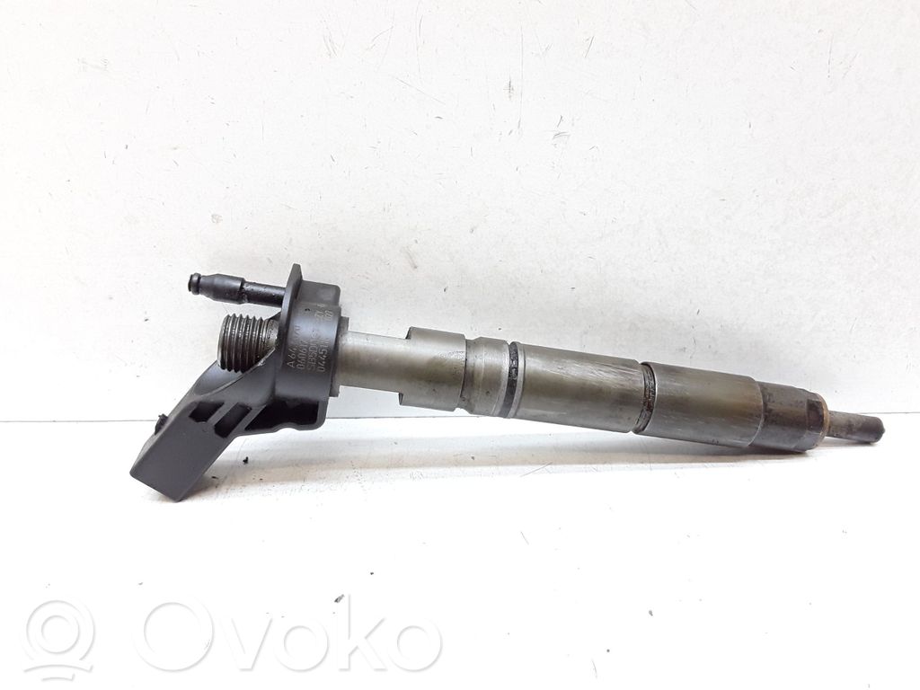 Mercedes-Benz E W211 Fuel injector 