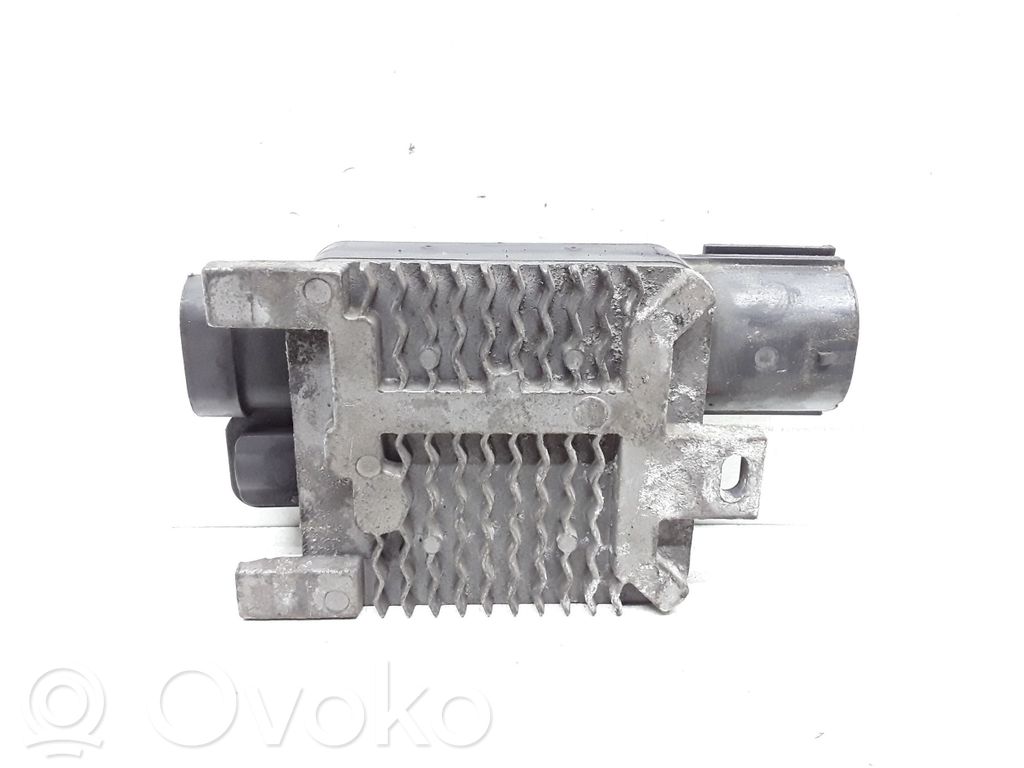 Ford Kuga I Coolant fan relay 