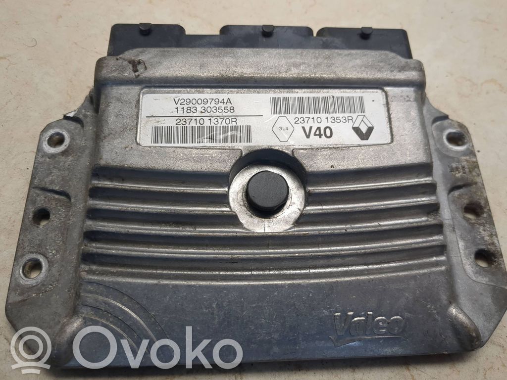 Renault Megane III Engine control unit/module 