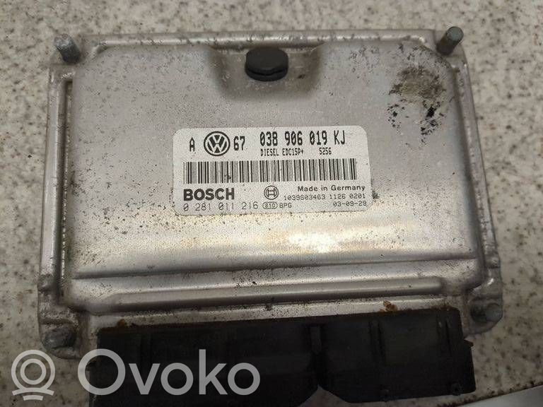 Volkswagen Golf IV Engine control unit/module 