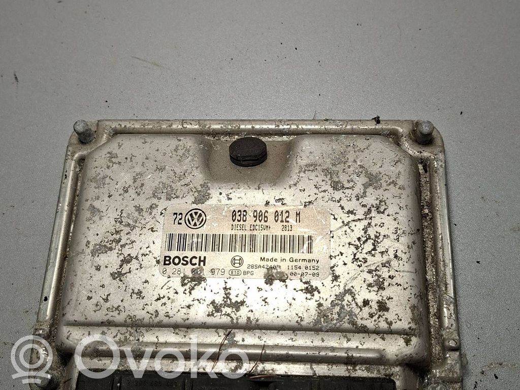 Volkswagen Golf V Engine control unit/module 