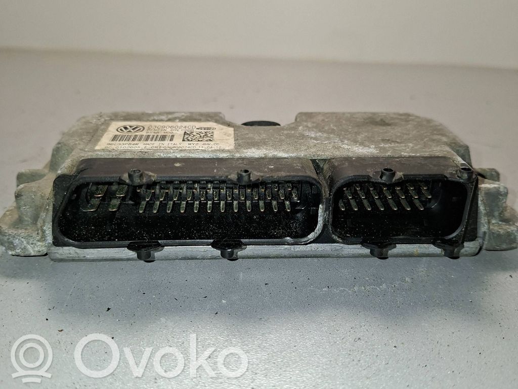 Volkswagen Polo IV 9N3 Engine control unit/module 