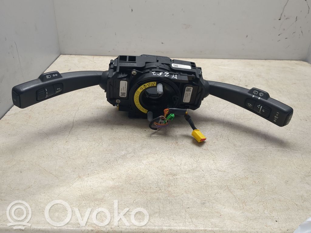 Volvo V40 Wiper turn signal indicator stalk/switch 
