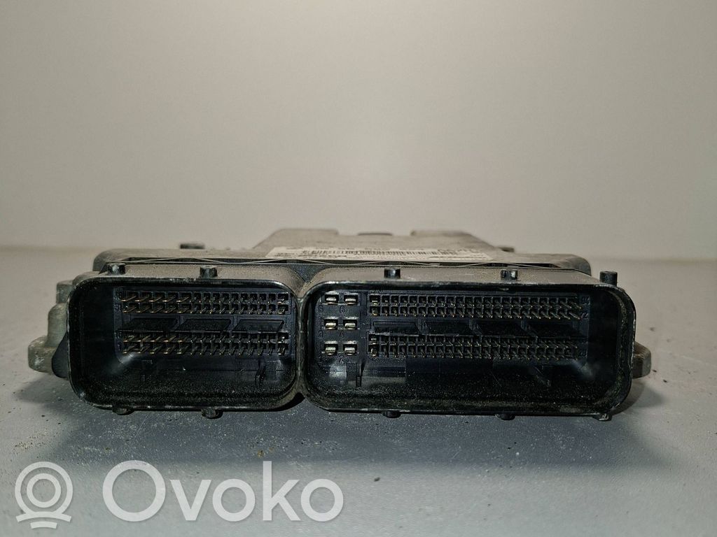 Opel Insignia A Engine control unit/module 