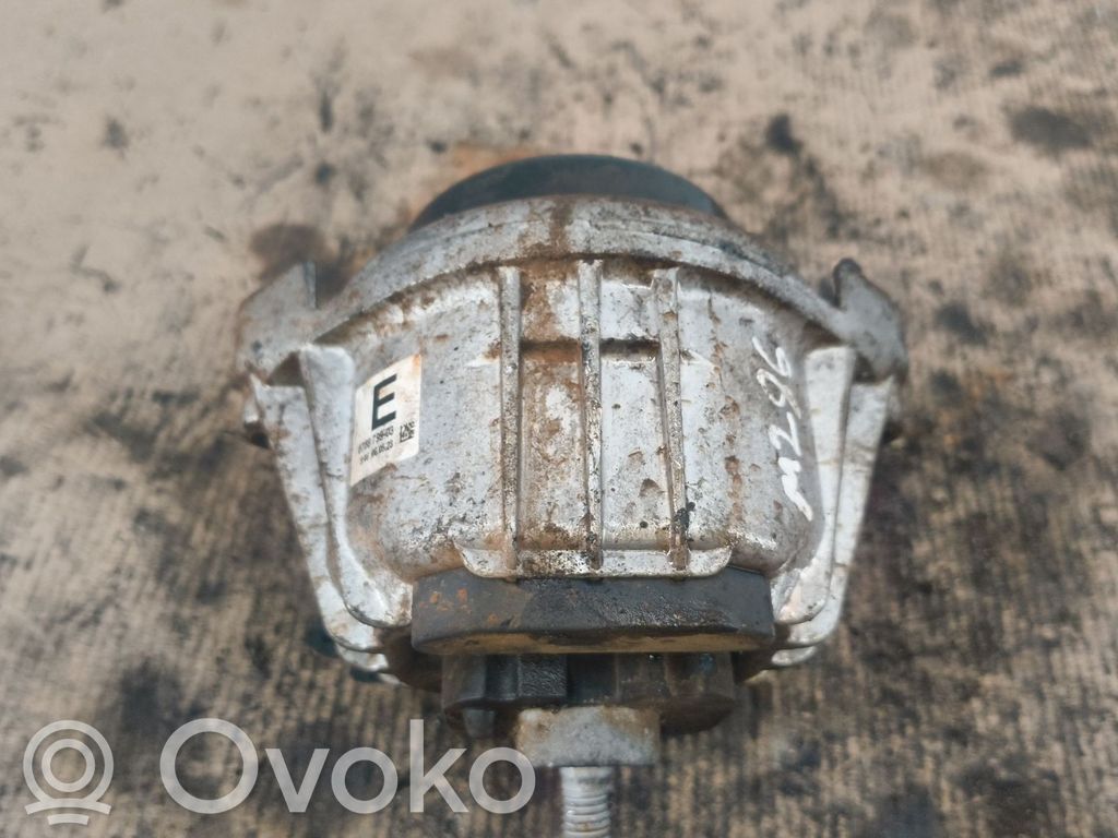 BMW 1 E81 E87 Engine mount bracket 