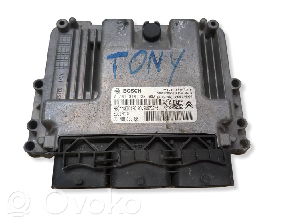 Citroen C4 II Picasso Engine control unit/module 