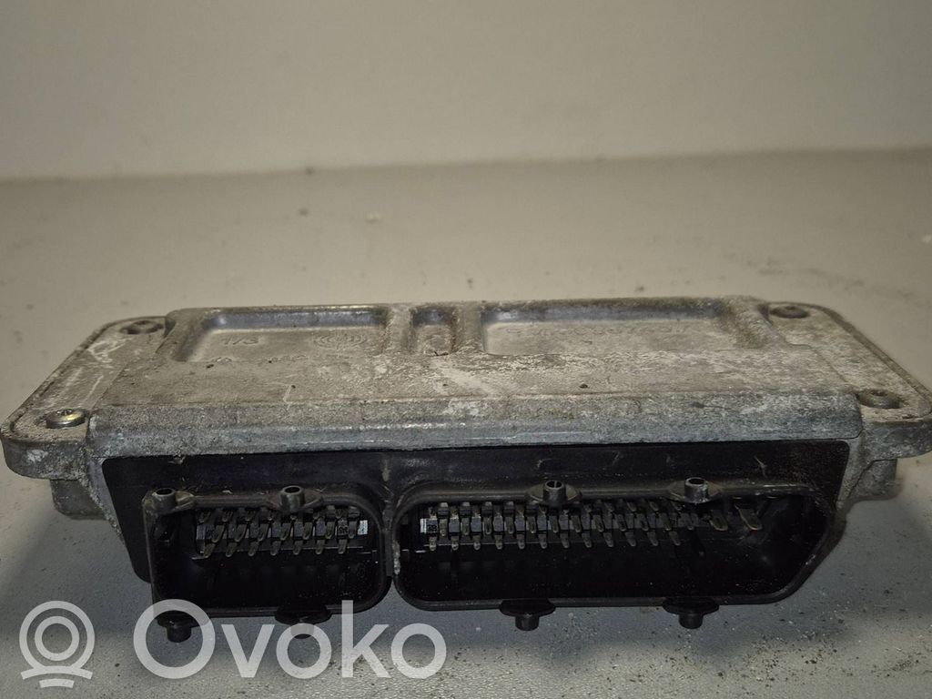Volkswagen Polo V 6R Engine control unit/module 