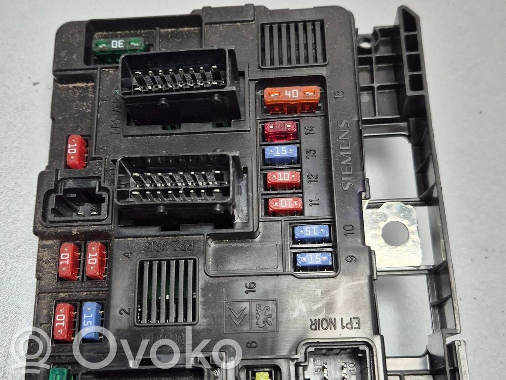 Peugeot Partner Fuse module 