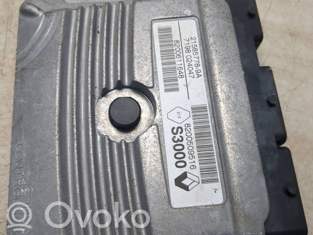 Engine control unit/module   215857789A,8200611648,8200509516