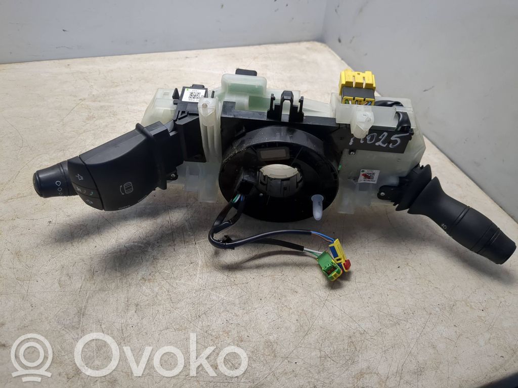 Renault Megane III Interruptor/palanca de limpiador de luz de giro 