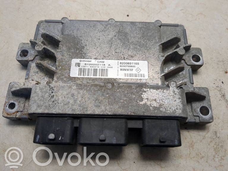 Renault Clio III Engine control unit/module 