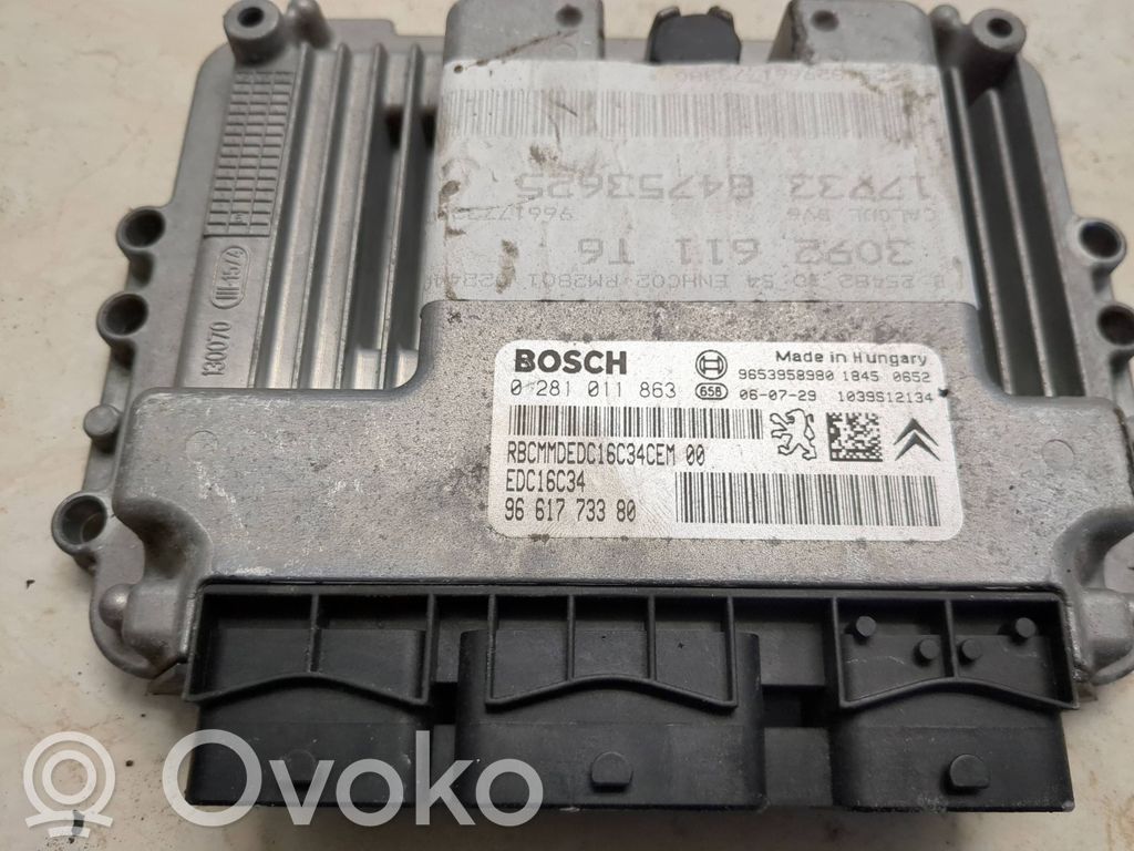 Citroen C4 I Picasso Engine control unit/module 
