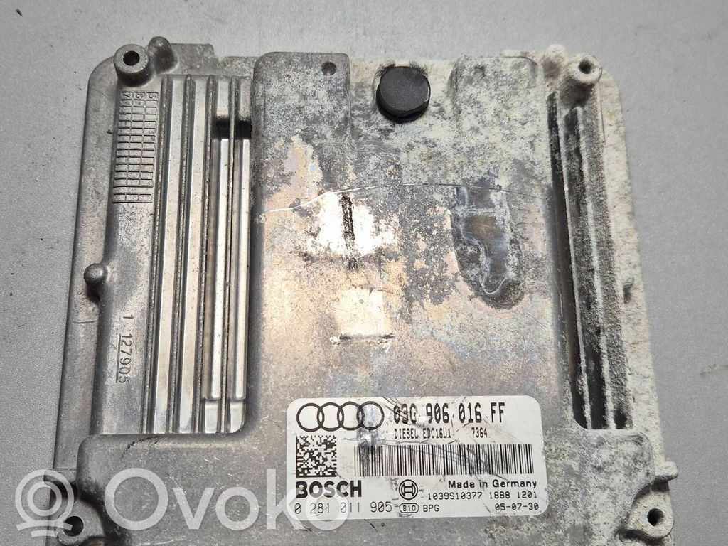 Volkswagen PASSAT B6 Engine control unit/module 