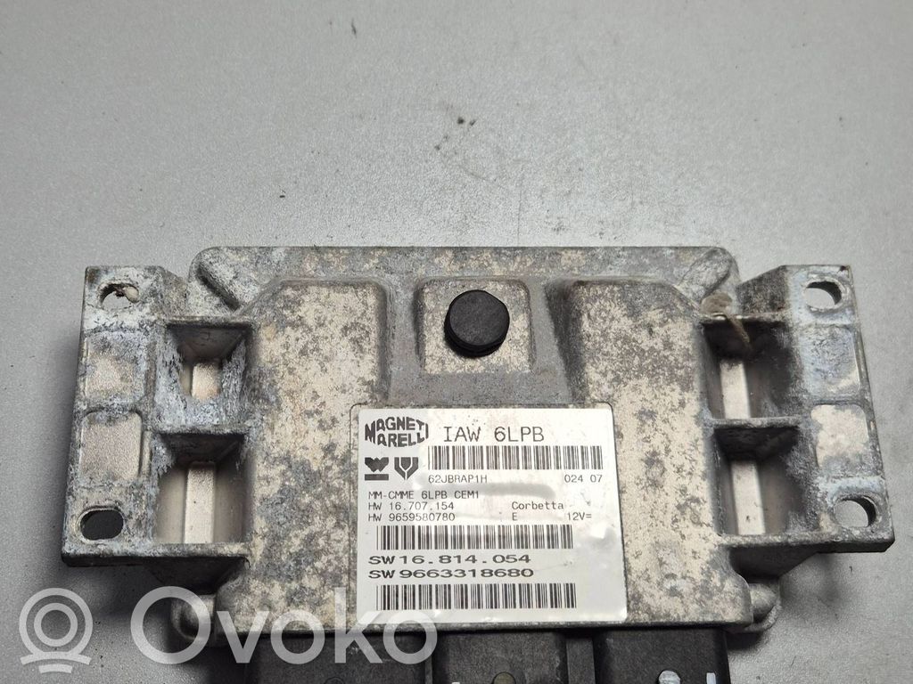 Citroen C4 II Picasso Engine control unit/module 