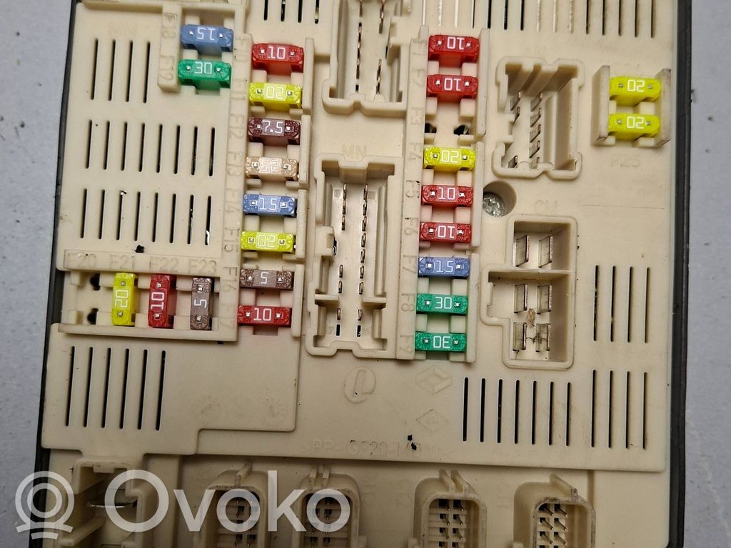 Renault Scenic III -  Grand scenic III Drošinātāju bloks 
