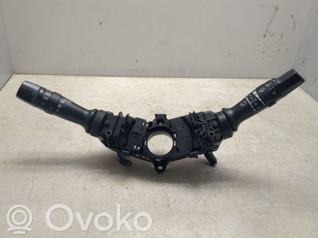 KIA Sportage Wiper turn signal indicator stalk/switch 