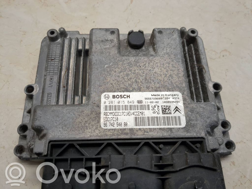 Peugeot 207 Engine control unit/module 