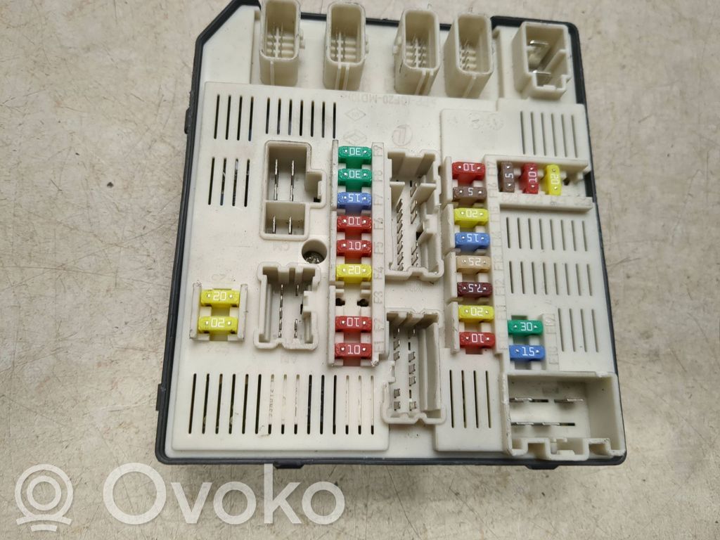 Renault Megane II Fuse module 