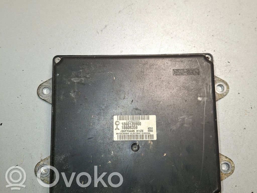 Mitsubishi Colt Engine control unit/module 