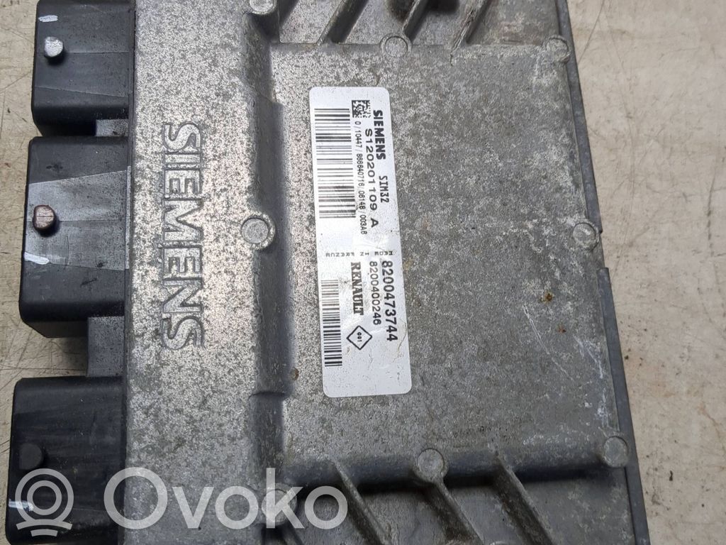 Renault Clio IV Engine control unit/module 