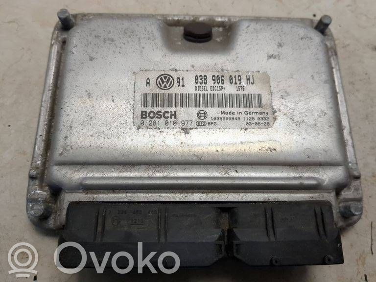 Volkswagen Golf IV Engine control unit/module 