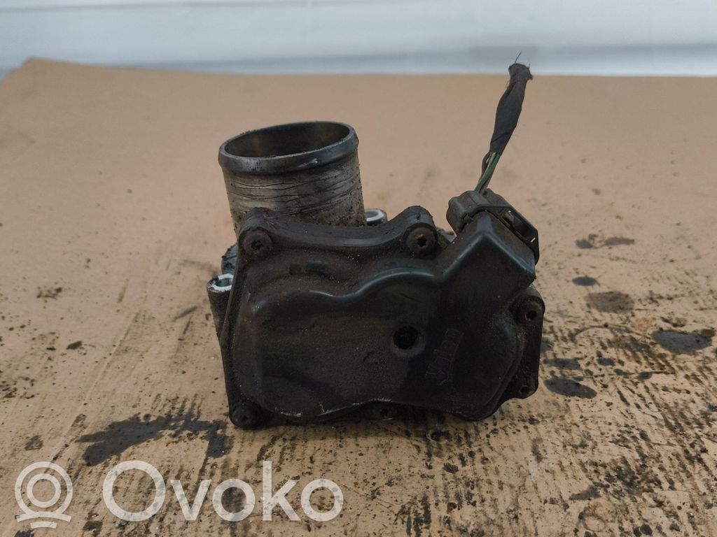 Opel Vivaro Throttle valve 