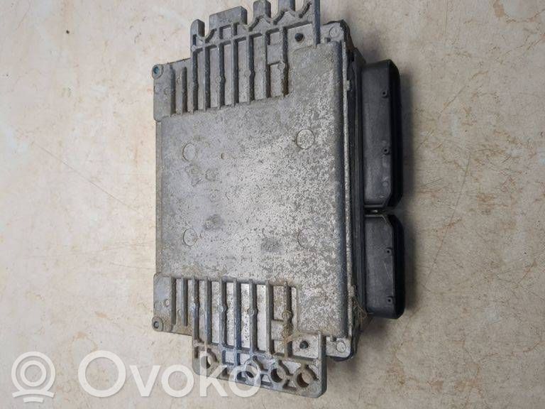 Nissan Micra C+C Unitate/modul de control motor 