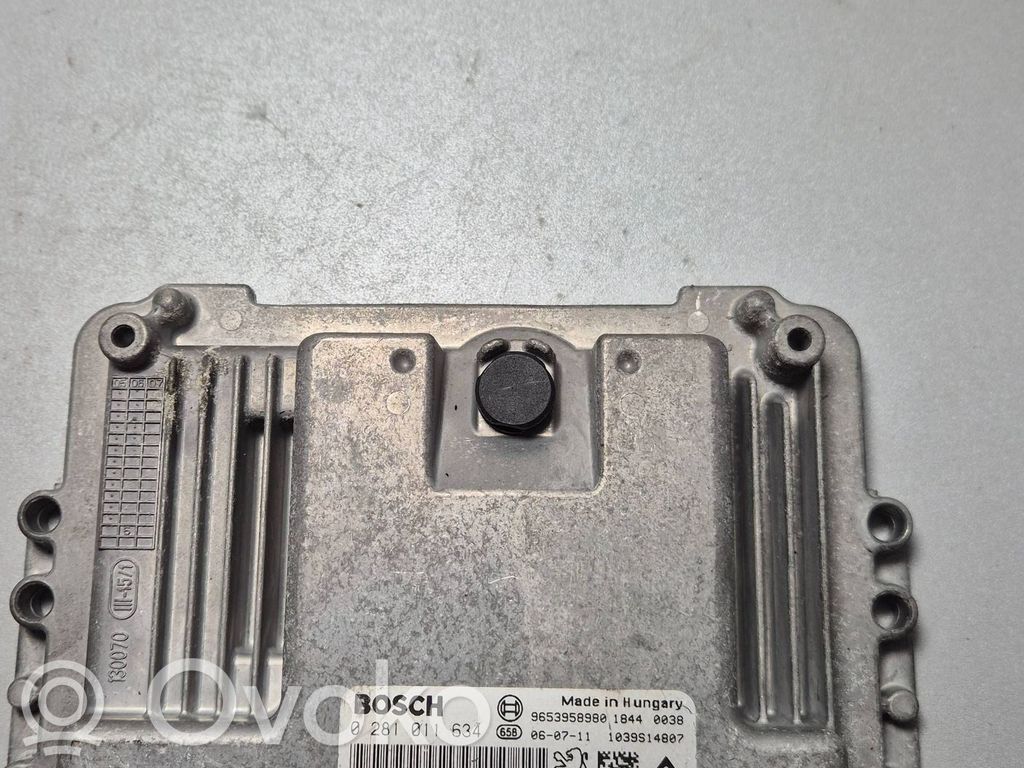 Peugeot 308 Engine control unit/module 