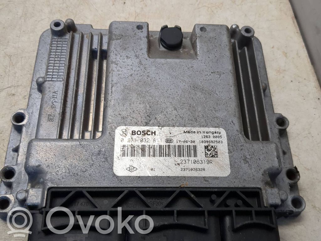 Renault Clio IV Engine control unit/module 