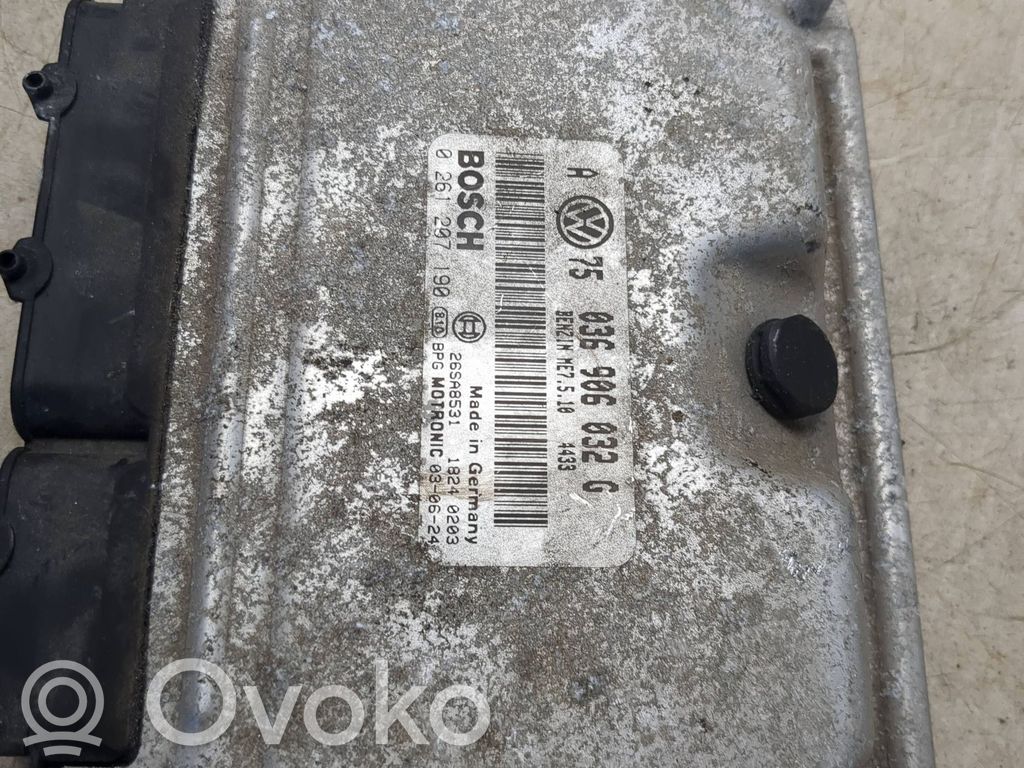 Volkswagen PASSAT B7 Engine control unit/module 