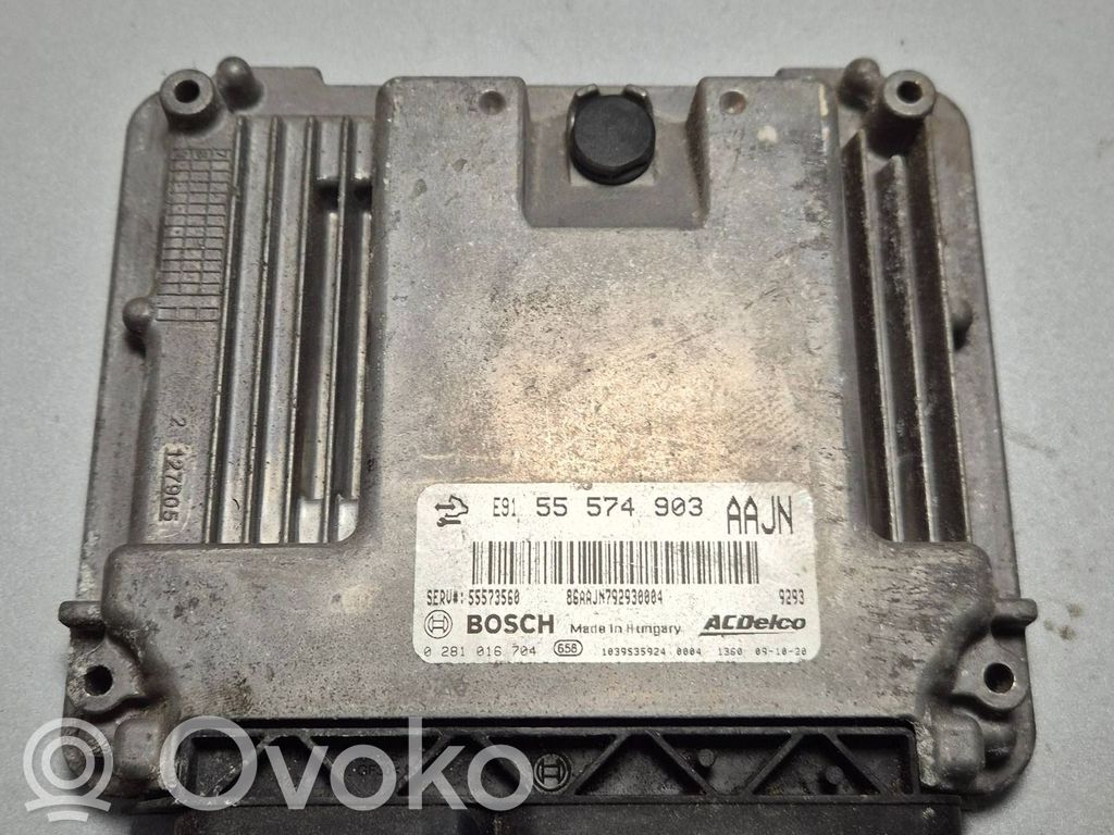 Opel Insignia A Engine control unit/module 