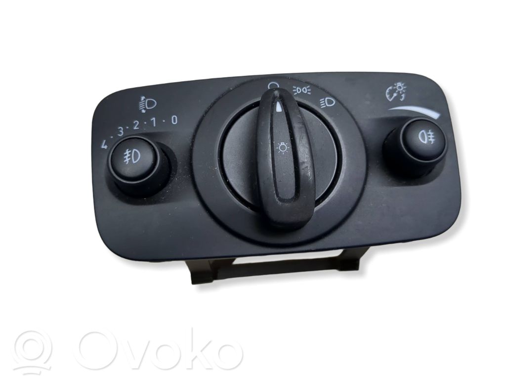 Ford Kuga II Light switch 
