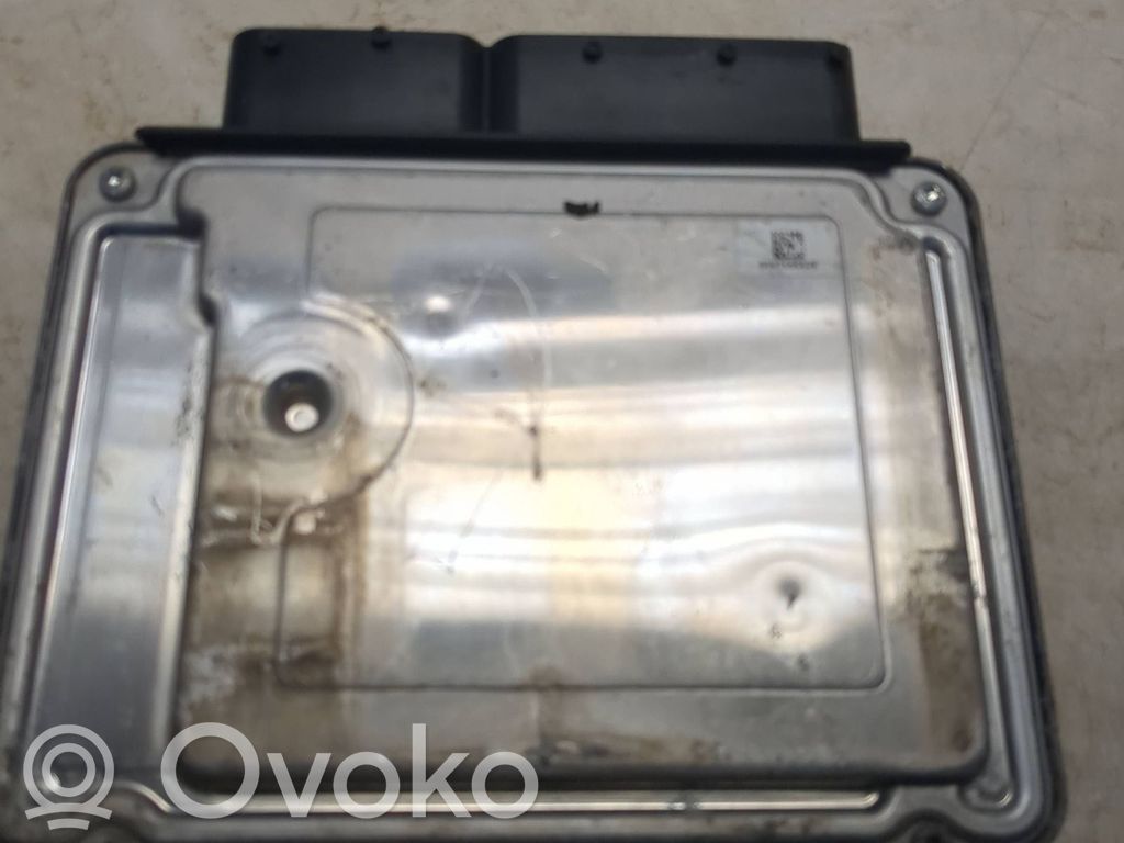 Skoda Superb B6 (3T) Engine control unit/module 