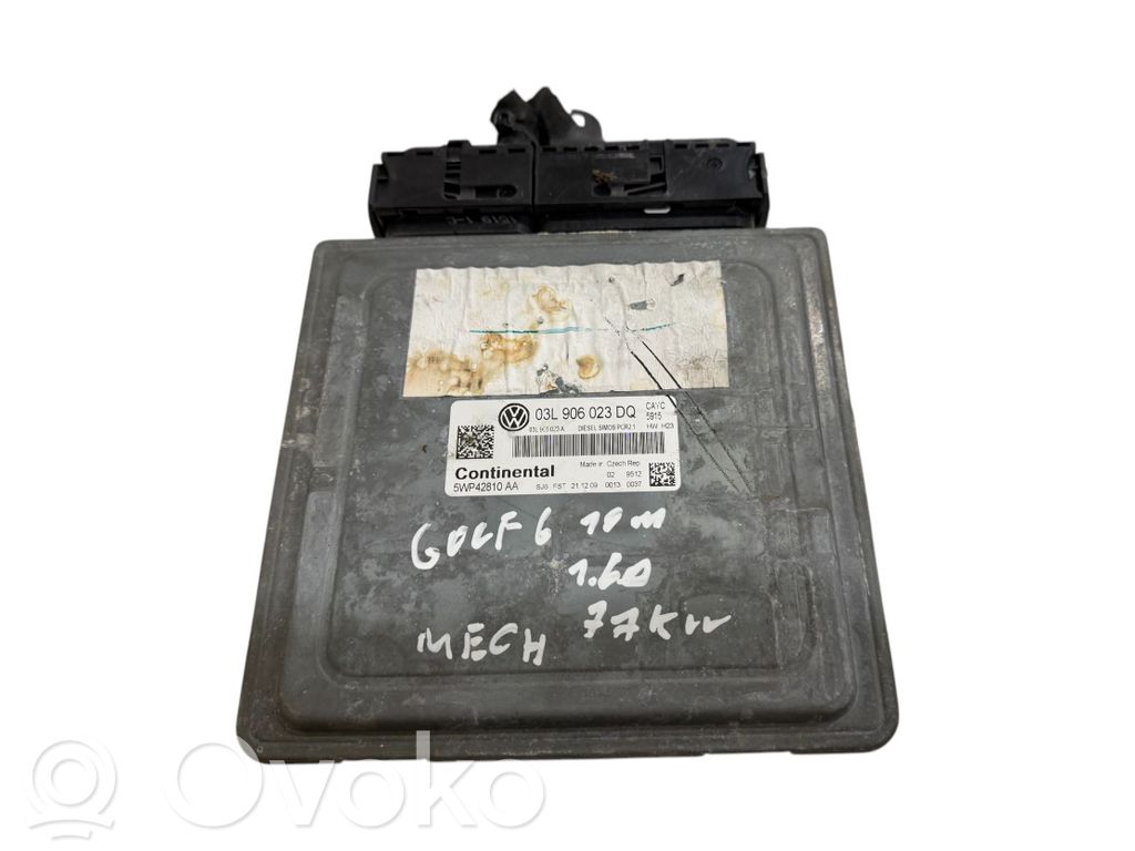 Volkswagen Golf VI Engine control unit/module 