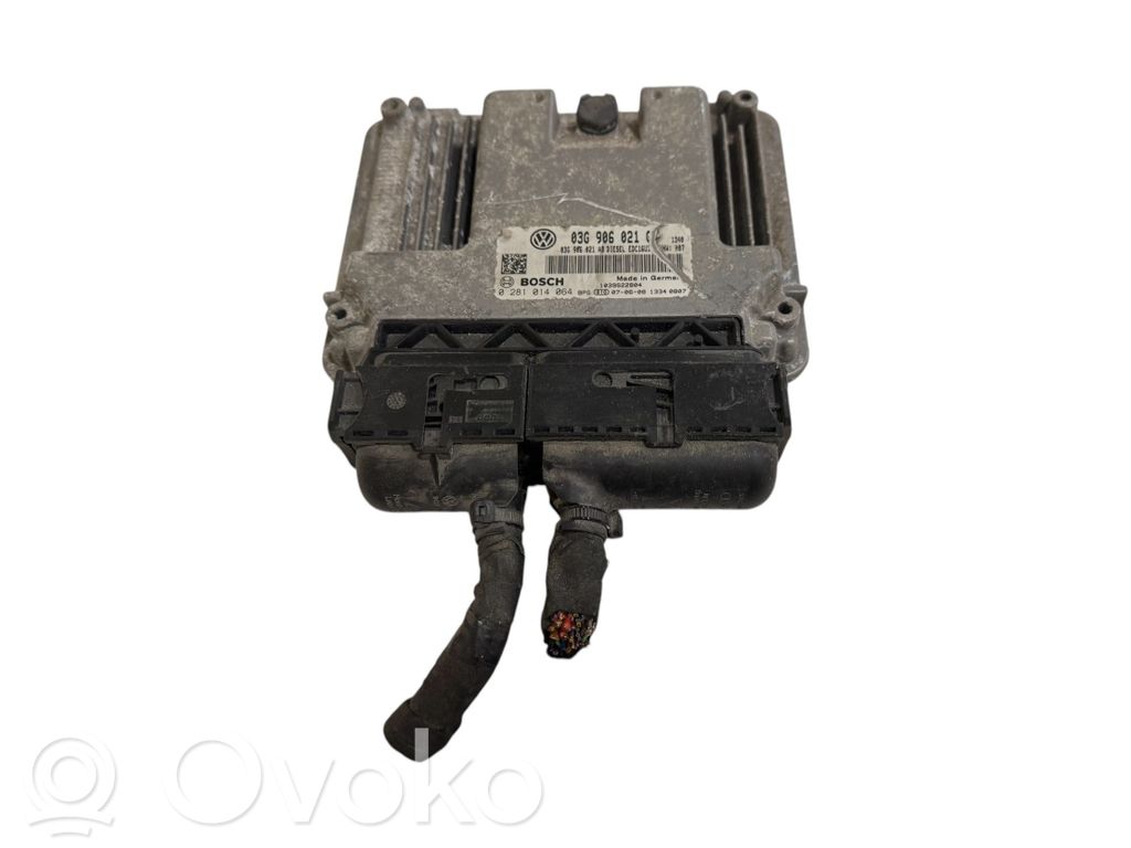 Volkswagen Golf V Engine control unit/module 